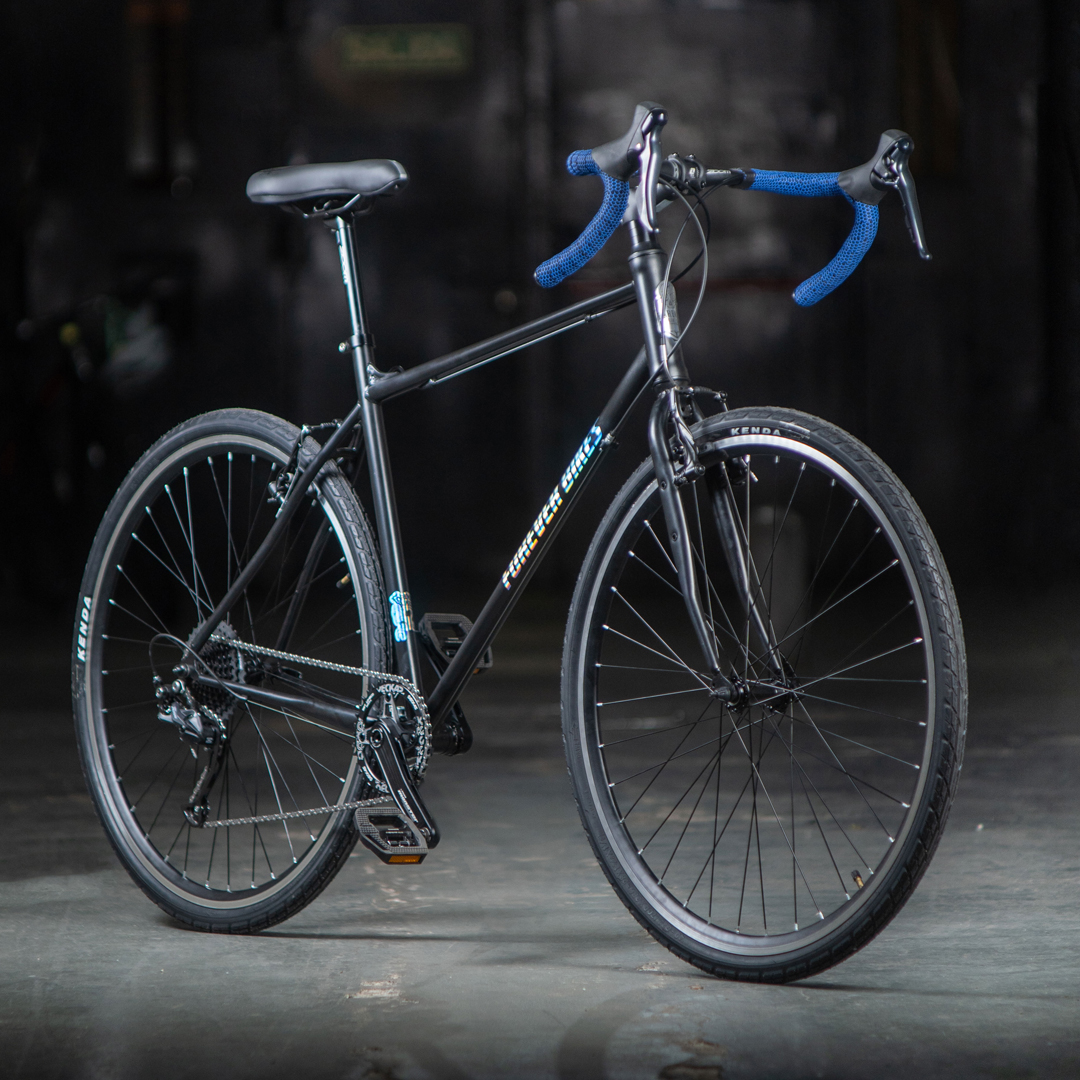 Traveller S Negro mate 8 velocidades Shimano Forever Bikes